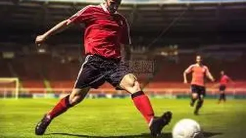 尤度朱彦西同庆生辰，书豪调侃：下次拍照别戴护目镜啦