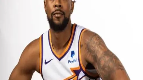 帕尔马加时翻盘击败蒙扎，以2-1锁定胜局